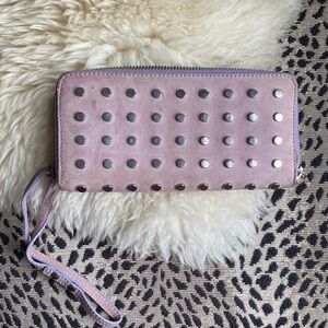 Kurt Geiger clutch